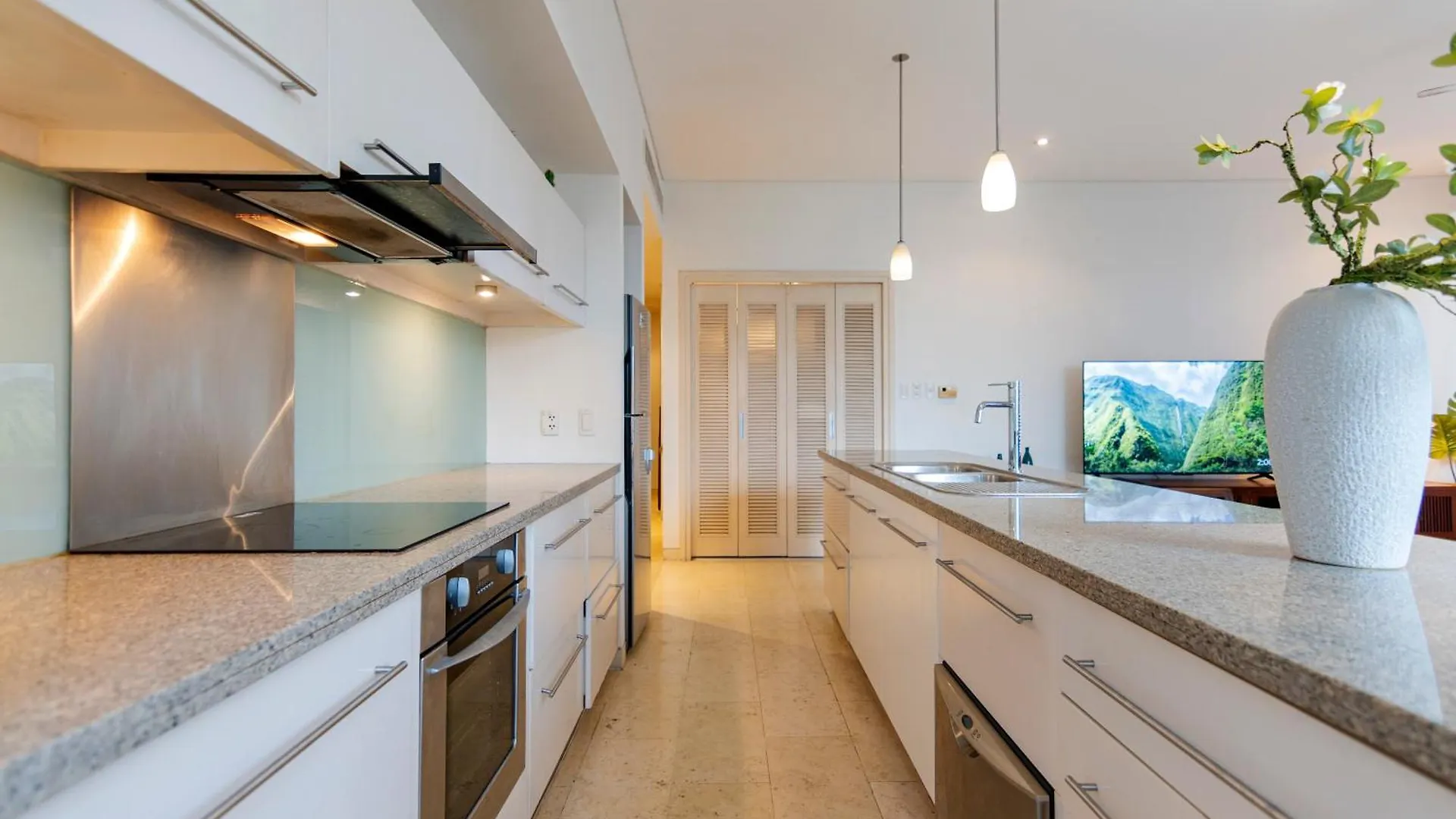 The Luxury Avalon Apartment District 1 - Saigon Center Ho Chi Minh City Vietnam