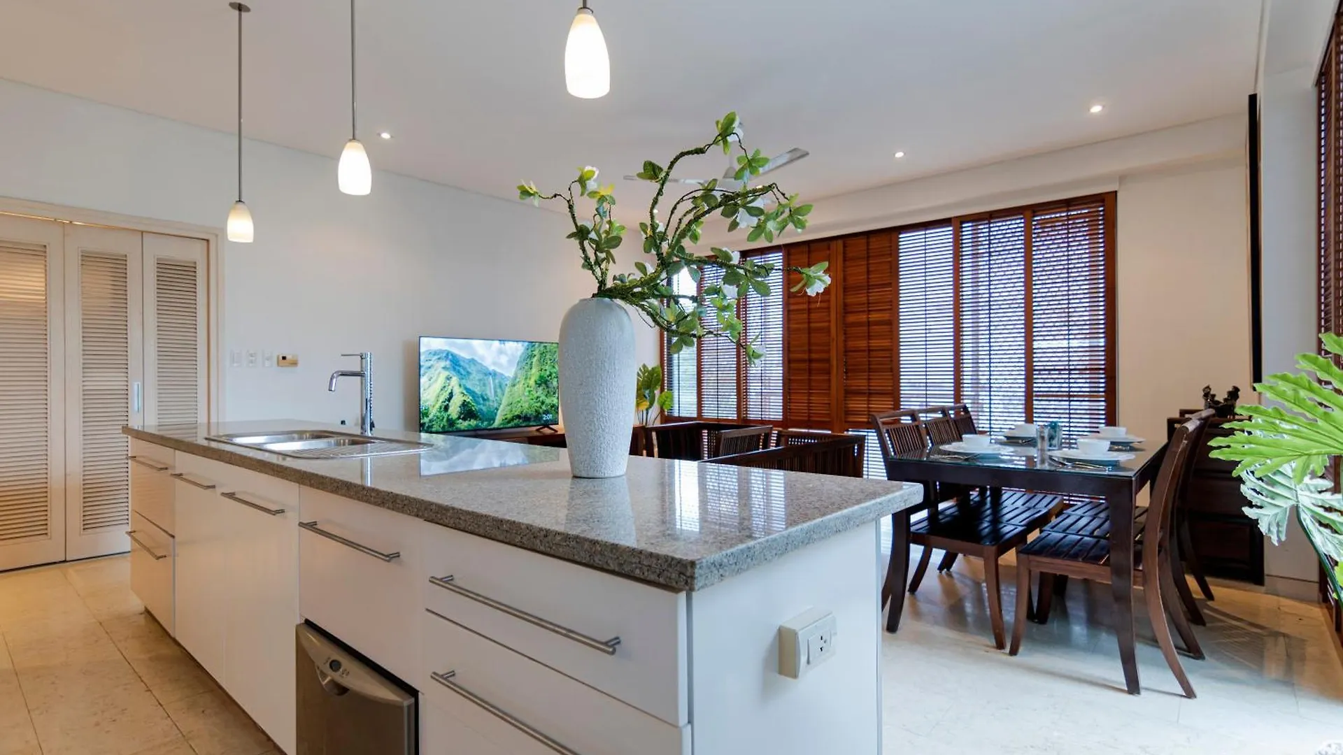 The Luxury Avalon Apartment District 1 - Saigon Center Ho Chi Minh City