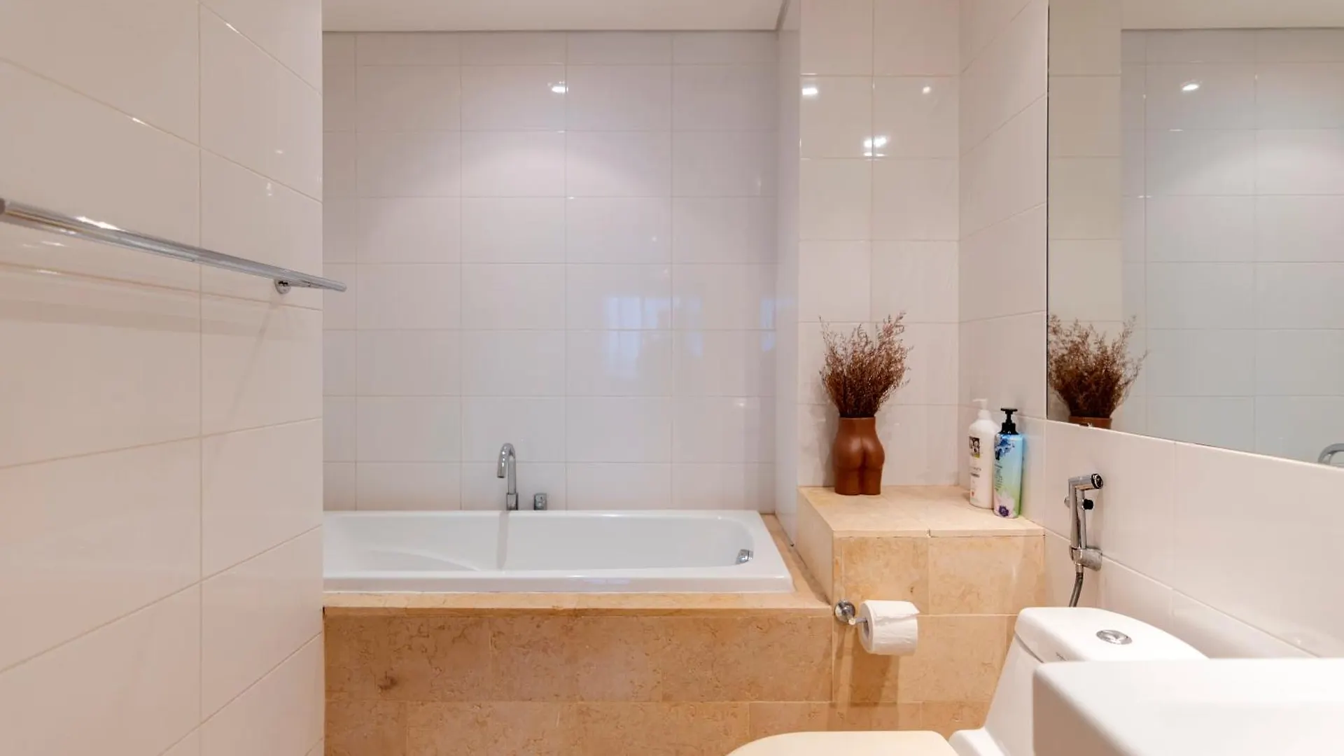 The Luxury Avalon Apartment District 1 - Saigon Center Ho Chi Minh City Vietnam