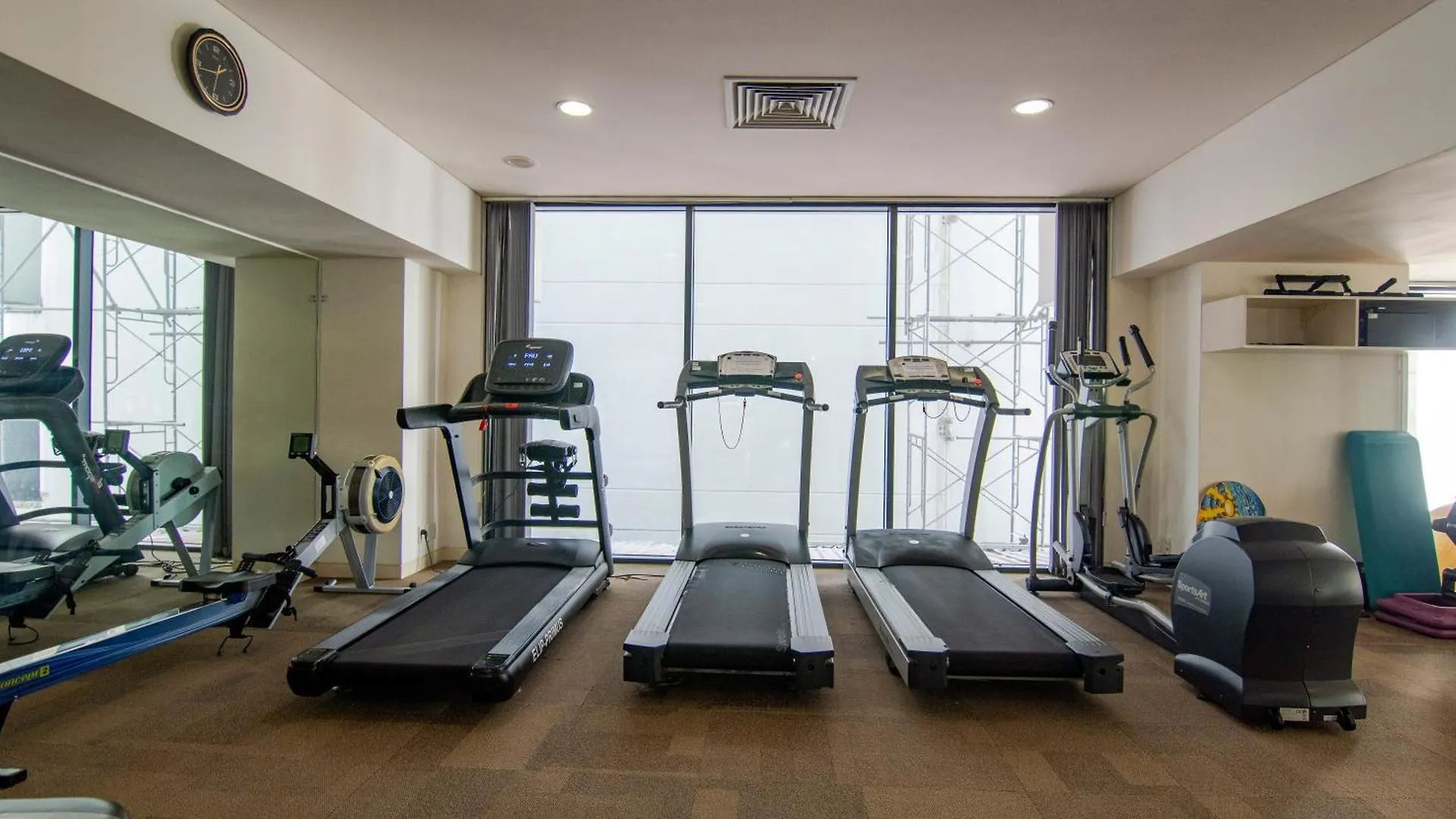 The Luxury Avalon Apartment District 1 - Saigon Center Ho Chi Minh City 0*,